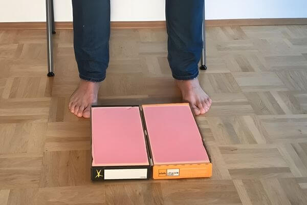 Trittschaum aufklappen
